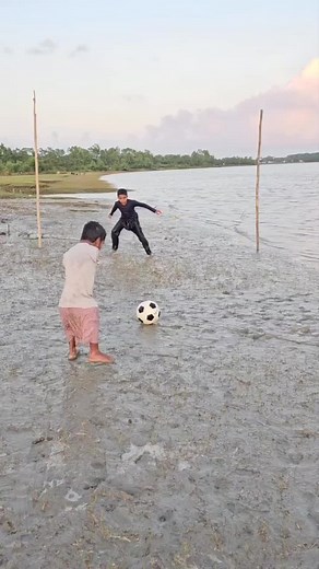 football. #flow #viral #copylink #copylink #foryou