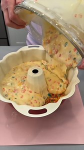 Yummy fruity pebbles cake! Click on watch video for full video #cookingfun #easyrecipes #sogood #cakes #desserts #yummy #funcakes | Spill The Fun