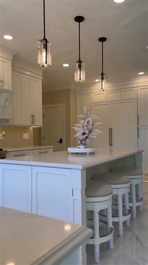 19 reactions | You’ve visited us before — and your perfect kitchen is still waiting. Tap to come back, get inspired, and claim your free consultation  | D&V Home Design Center | Facebook