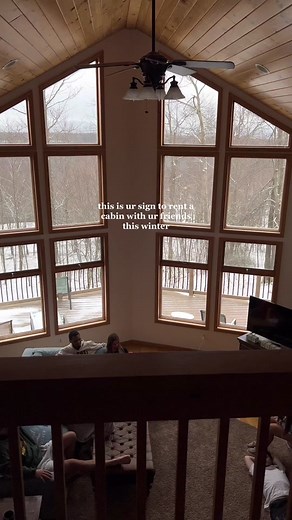 don’t wait til summer to plan a trip with ur friends!! #dayinmylife #cabintrip #hiking #winterfit #winterbreak #mountain #snow #friendtrip #vacation