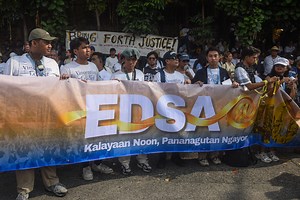 Rappler Recap: 2 EDSA rallies, one ‘unfinished fight’ on 40th People Power anniversary
