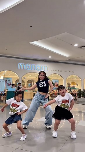 ang cucute naman kumembot ng mga bebe ko na to! 🥰 #shainaligutan #fyp @KeishaLeigh and Mama Vanessa @Shannara the Tiktokers 🥰 @Showtime Baby Dolls