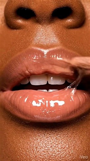 Eww Very Sticky Gloss that No One Wants it #ai #makeup