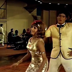 2.6K reactions · 618 shares | When you're the couple who doesn't give a fuck on the dance floor. | BuzzFeed BFF | Facebook