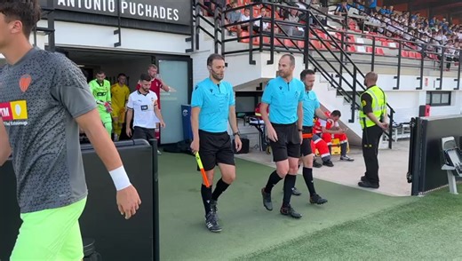 3K views · 196 reactions | Here we go! Let's have a good game, Nottingham Forest 欄 | Valencia C.F | Facebook