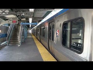 SEPTA M4 on a northbound Market-Frankford line (MFL) leaving Girard Station