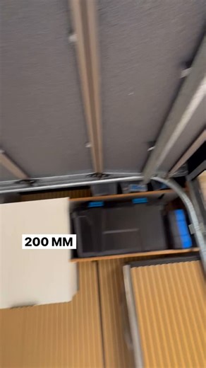 Insulate My Garage on Instagram: "If you have a low ceiling and been told you cannot install a standard sectional garage door because of height restrictions- this video disproves this theory. Special end bracket makes all the difference. @steellinegaragedoors @bndgaragedoors @homeshowaustralia @metriconhomes @henley_homes @boutiquehomesvictoria @carlislehomes"