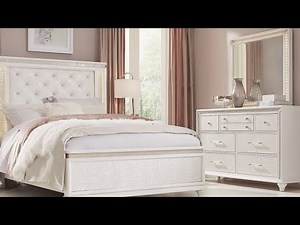 Vegas white 5 pc queen panel bedroom set with chest rooms to go