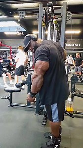 850K views · 10K reactions | Samson Dauda Bigg Wide Triceps Workout In Tha Gym  #SamsonDauda #Triceps #Workout #bodybuilding #MrOlympia2025 #gymworkout #rmdesifitness #rmfitness #ytshorts #shortvideo #short | Rm Fitness | Facebook