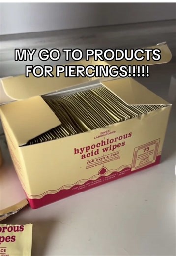 Your go to for piercing products-cleansing and piercing pump prevention all in one aftercare routine! Using base laboratories hypochlorous acid spray and piercing bump treatment 👋 @Base Laboratories @Meghan #piercingaftercare #keloid #piercingbump #piercingtok