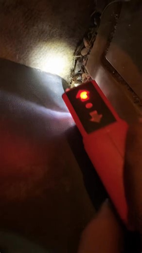 By far one of my favorite tools. That’s how @truenorth_mechanic sums up the Power Probe ECT3000—and it’s easy to see why. When electrical faults hide deep inside a harness, the ECT3000 takes the frustration out of diagnostics. Shorts, opens, and broken wires are located quickly and accurately, without tearing the vehicle apart or relying on guesswork. What techs appreciate most: • Fast tracing of wires through looms and panels • Clear identification of opens and shorts • Less disassembly, less w