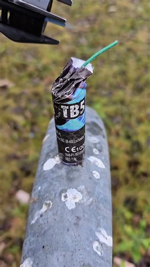 Funke Tuono TB5 | P1 BKS Böller | the power of Funke Tuono TB5 firecracker #shorts #fireworks