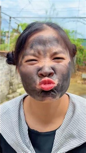 Beautiful Girl Shows Off Her Stunning Beauty and Goes Viral 😍🔥#trending #viralvideo #funny