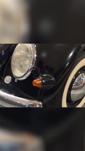 Locos Con Los Autos: Un viaje en el tiempo a través de este coche clásico restaurado.🖤 Brinca para Youtube para que veas nuestro último programa ➡️ https://youtu.be/MzTfcqkEI_s #LocosConLosAutos #LCLA #DuraStreaming #Dura | Locos con los Autos