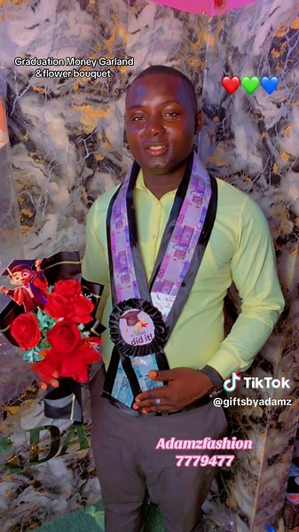 Stunning Graduation Money Garland and Flower Bouquet