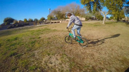 Extreme athlete offers motorcycle backflip instruction