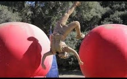 不可能通过的闯关节目，奖品都放坏了！