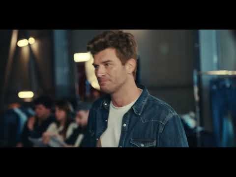 Kıvanç. Mavi. Yakında.