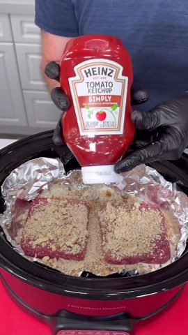 The Best Meatloaf Recipe That’s Juicy, Savory, and Delicious