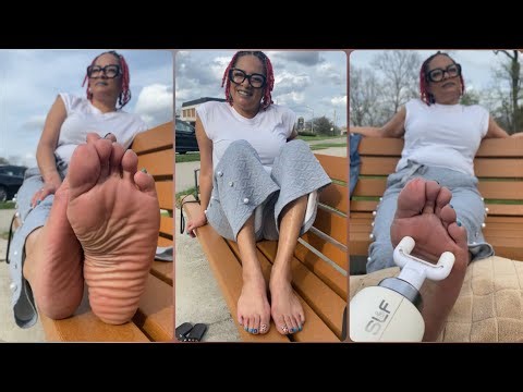 Interviewing a Cashier About Her Soles 170 | Public Feet Interview | Scouting Soleful Stories