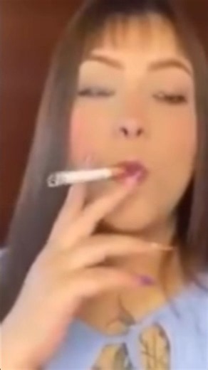 Girl's Smoking Viral💔😭🚭🔞#smoker #smokingcigars #cigarette #girl #shorts #trending #song #সিগারেট