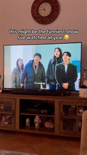 Kian’s Bizarre B&B! 😂 Kazuha LE SSERAFIM Korean Variety Show Season 2 #shorts