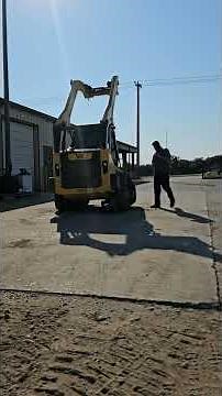 Wacker Neuson Skidsteer track speed swap - Compact track loader track remove and install.