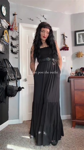 Post the outfit, wear what you want 🫶 #ootd #outfitinspo #goth #gothgirl #moderngoth #gothfashion #softgoth #gothtok#alttiktok #gothstyle #alternativefashion #altfashion #altstyle #gothsummer #outfits #darkfashion #fitcheck #fyp #foryou #fyfy #fypp