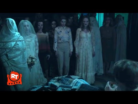 Insidious: Chapter 2 (2013) - Closet Ghosts Scare Scene | Movieclips