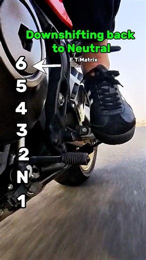 Gear shift pattern on a motorcycle. Downshifting #moto #motorcycle #howtorideamotorcycle #bikelife #etmatrix | E.T.Matrix