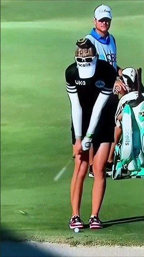 Nelly Korda super slow motion chipping. #shorts , #bestgolf , #golfshorts , #subforgolf