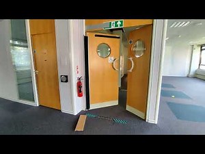 70s/80s office building URBEX