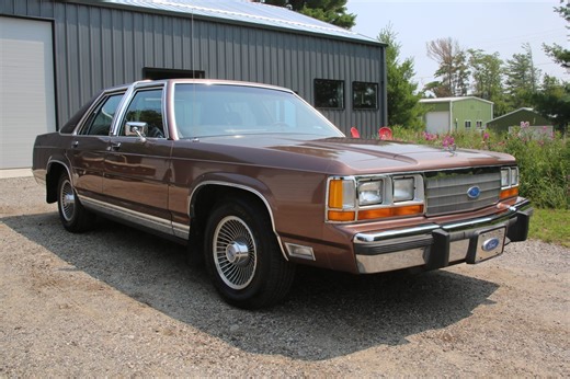 No Reserve: 1989 Ford LTD Crown Victoria LX