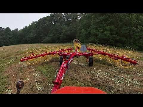 Raking hay with a new holland 1022 procart rake