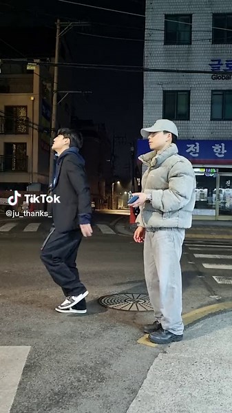사당 온더 스트릿 @pppiiixxxyyy @bts_official_bighit #홉온스 #줴홉온더스트릿 #jhope_onthestreet #jhope #on_the_street