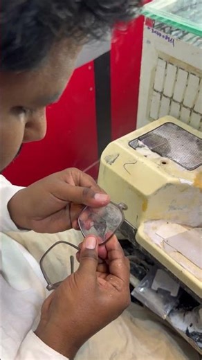 Making of Glasses from Scratch