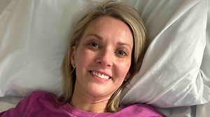 'All worth it,' says mom from hospital bed after she woke up missing arms & legs