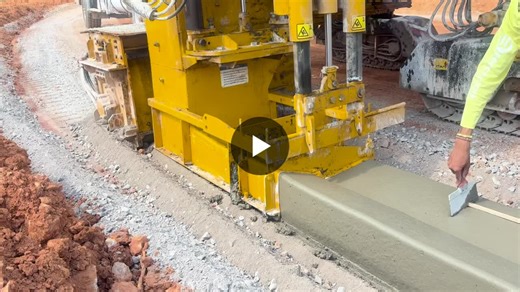#3dcurb #stringlesscurb #concrete #curbmachines #leicageosystems | Jay Allen