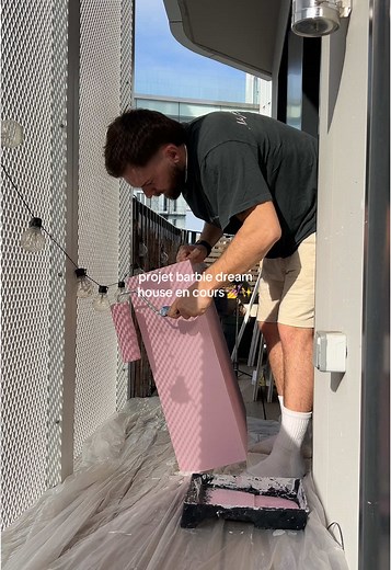 Réaménagement de meubles avec le style Barbie