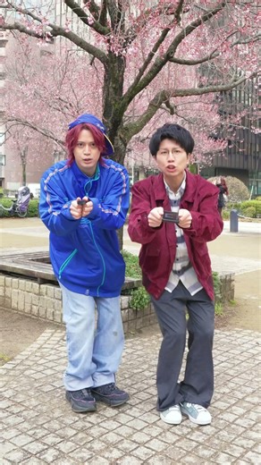 桜の前で先方の肩書きが長すぎる膝ダンス踊ってみた【MELOGAPPA】