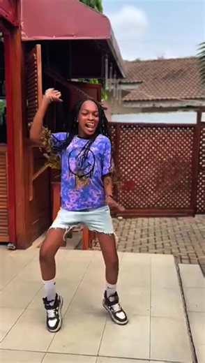 Master the Weekend Vibes with This New Dance