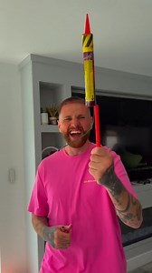 firecracker prank goes wrong 😱 #viralreels #viralreels #funnyvideos #prankvideo | Viral Family