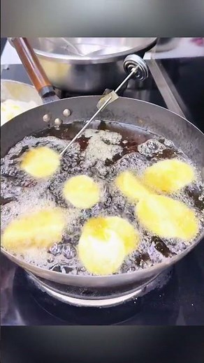 Perfectly Golden Crispy Chips at Home #homemade #recipe #shorts