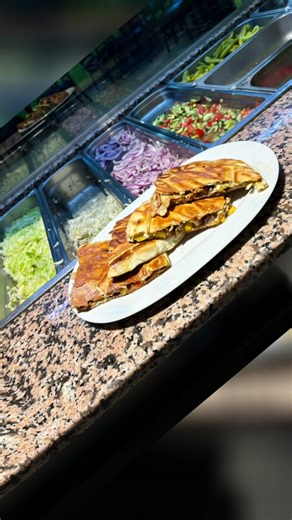 Heinsberg Döner Pizzeria: Sabores Auténticos