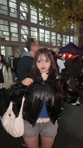 慶應大学の三田祭行ってきた！みんなキラキラしてて来世は絶対東京の大学に行くと決めました☺︎ #慶應義塾大学 #三田祭 #慶應 #大学祭 #抖音 #東京 #tokyo