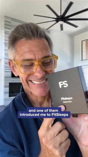 Stop oversleeping and finally wake up on time. The FitSleeps wristband is built for people who miss alarms, snooze unconsciously, or sleep through anything. It’s a powerful, non disruptive vibration alarm that helps even the heaviest sleepers get up on time. Here’s how it works: 1️⃣ Set your wake up time 2️⃣ Clip the device to your wrist before bed 3️⃣ Wake up to steady vibration instead of loud, stressful noise 4️⃣ Your body reacts faster to vibrations which reduces the urge to snooze No more c