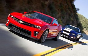 Video: Camaro ZL1 vs. 2013 Ford Mustang Shelby GT500
