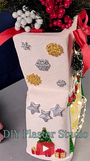 I made a fireplace from simple materials.