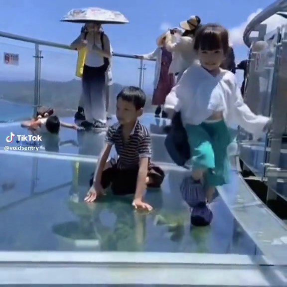 me acting like i didnt just enter my flop era.. | hypnotic data