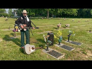 Porter Wagoner - Cold Hard Facts Of Life (Grave tribute)